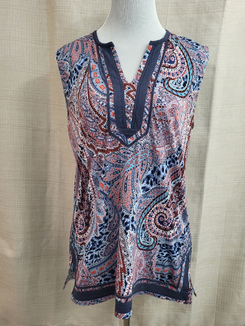 Peck & Peck Blouse Women's V-Neck Blue Sleeveless Printed Top Colorful Size Med
